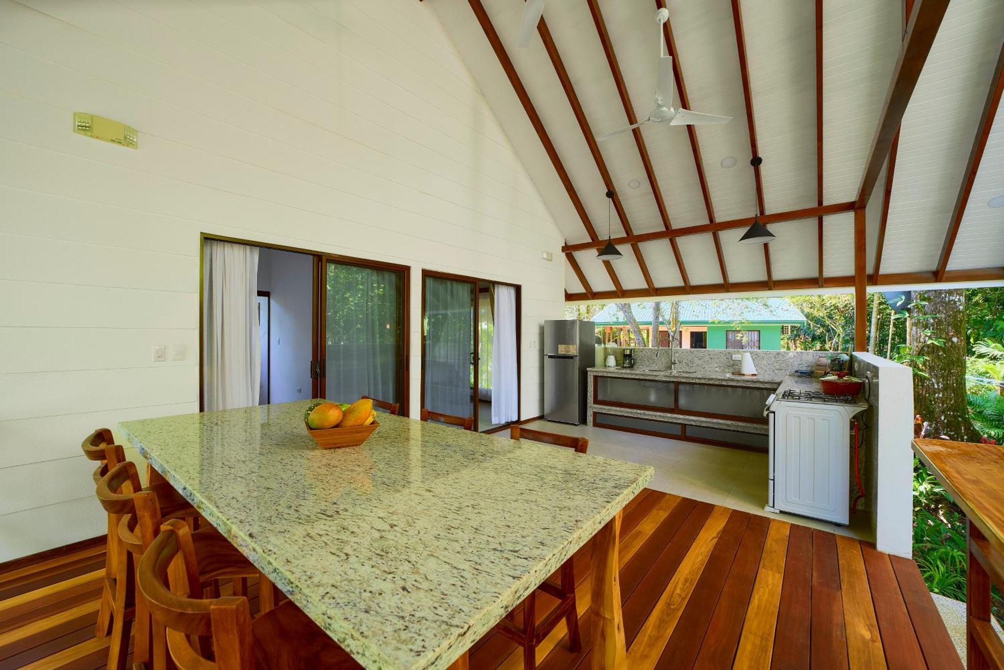 Casa Coki - Modern Villa Pool Steps From The Beach Puerto Viejo de Talamanca Kültér fotó